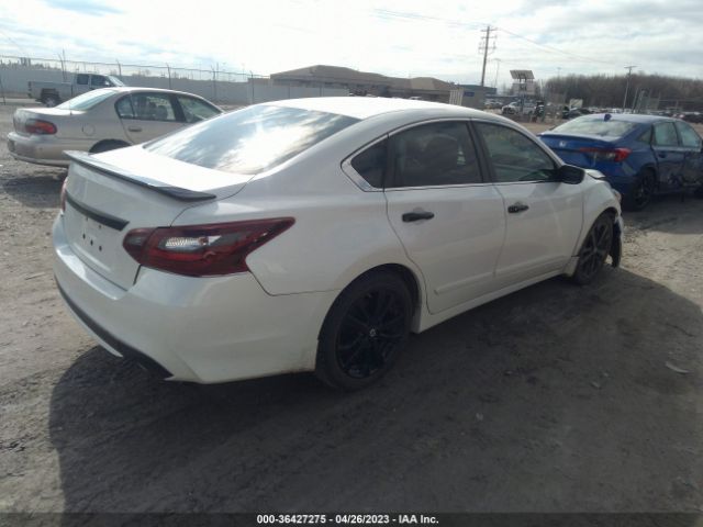 1N4AL3AP1HC221700 Nissan Altima 2.5 Sr