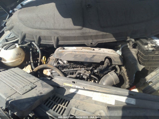 WVGAV7AX4FW551222 Volkswagen TIGUAN S
