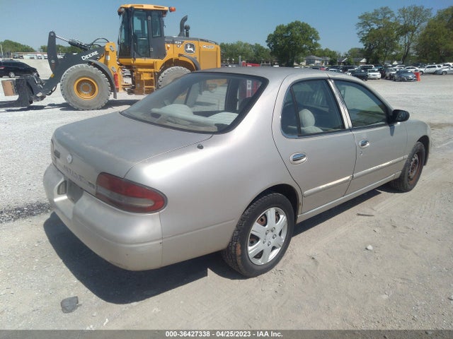 1995 NISSAN ALTIMA XE/GXE/SE/GLE VIN: 1N4BU31D8SC243899