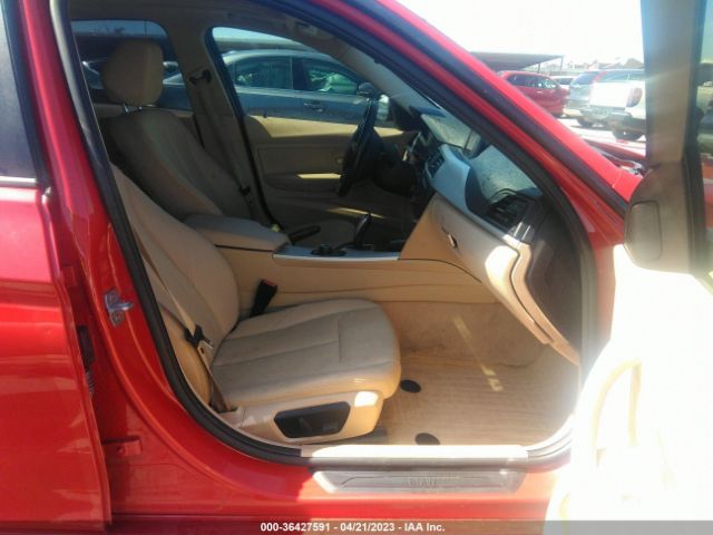 WBA3C3G59ENR25651 BMW 3 Series 320i Xdrive