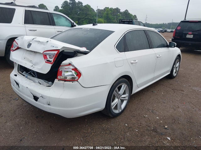 1VWBV7A33FC077624 Volkswagen Passat 2.0l Tdi Se W/sunroof