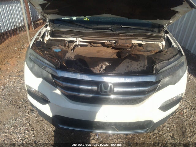 Honda Pilot Touring 2016 5FNYF5H91GB019878 Image 10