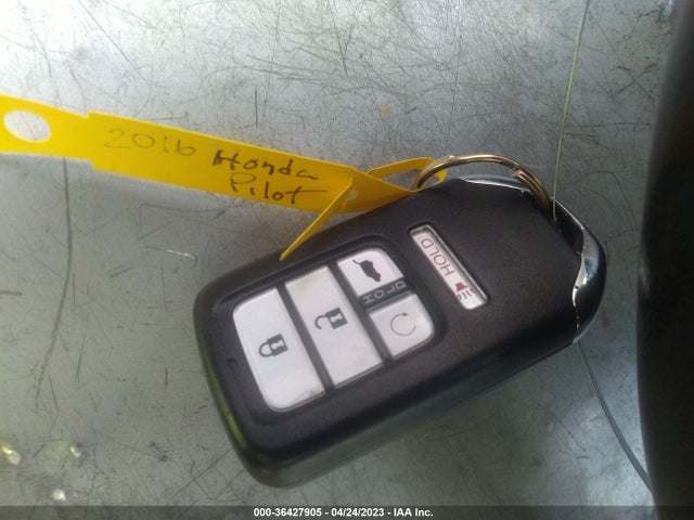 Honda Pilot Touring 2016 5FNYF5H91GB019878 Image 11