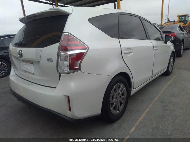 Toyota Prius V Two/five/three/four 2015 JTDZN3EU4FJ039294 Image 4