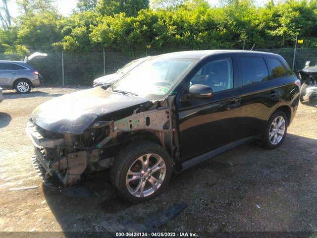 JA4AZ3A35EZ014087 Mitsubishi Outlander Se