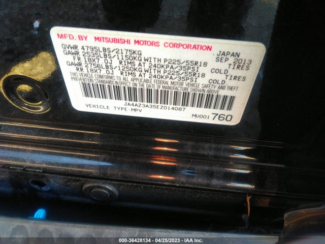 JA4AZ3A35EZ014087 Mitsubishi Outlander Se