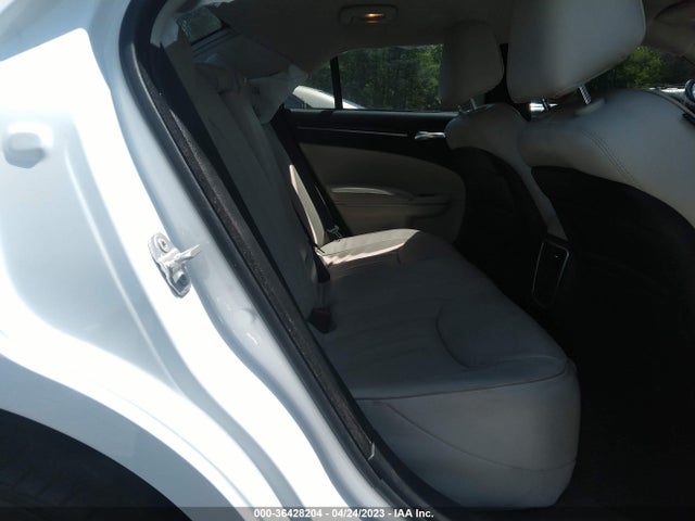 2C3CCADG0NH163157 Chrysler 300 Touring L