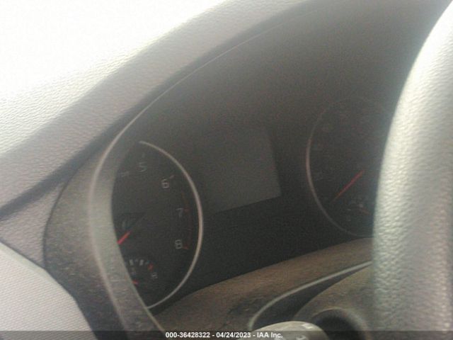 KNDEPCAA7M7210585 KIA Seltos Lx