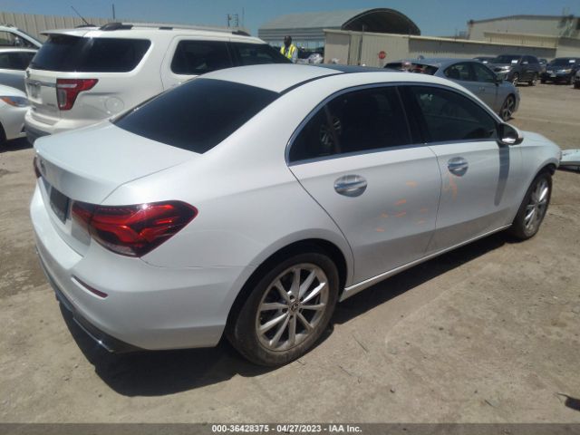 WDD3G4EB0LW042556 Mercedes-Benz A-class A 220