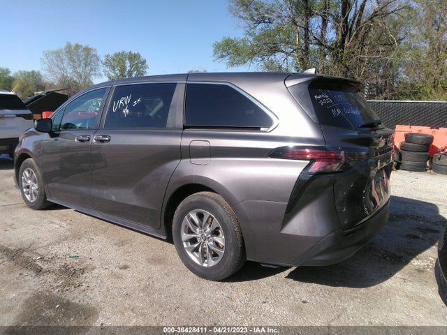 Toyota SIENNA LE 2022 5TDKRKEC3NS127732 Image 4