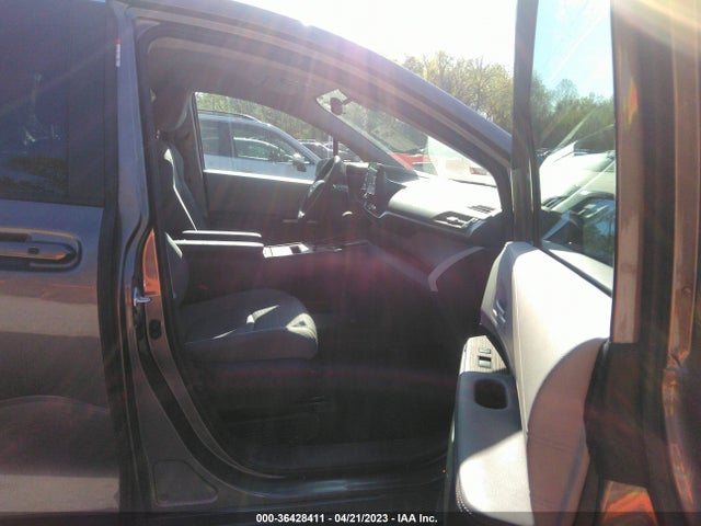 Toyota SIENNA LE 2022 5TDKRKEC3NS127732 Image 6