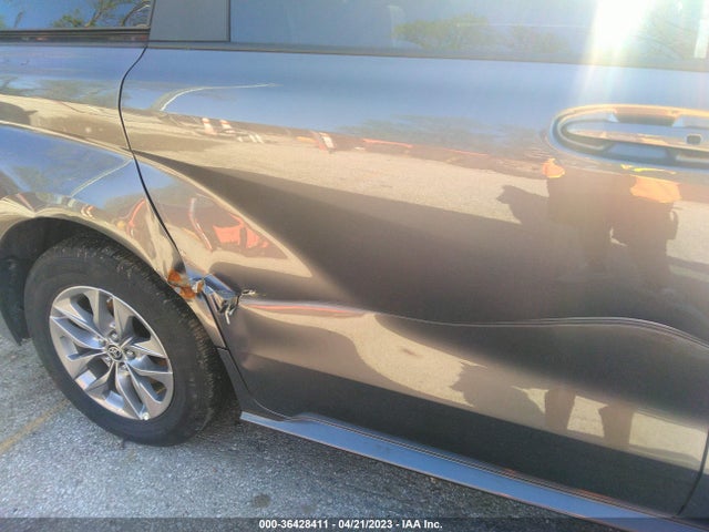 Toyota SIENNA LE 2022 5TDKRKEC3NS127732 Image 7