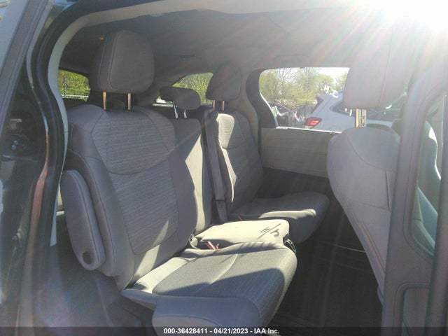 Toyota SIENNA LE 2022 5TDKRKEC3NS127732 Image 9