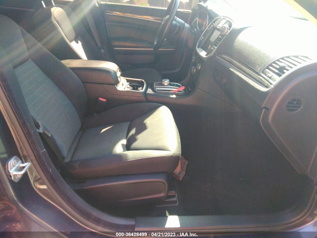 2C3CCAAG2KH610426 Chrysler 300 Touring