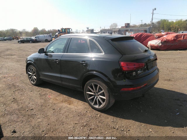 WA1JCCFS5JR028549 Audi Q3 Premium Plus