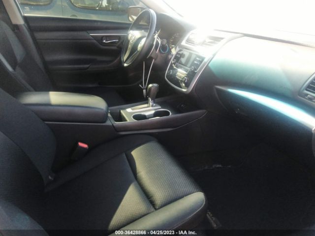 1N4AL3AP0HC222482 Nissan Altima 2.5 Sr