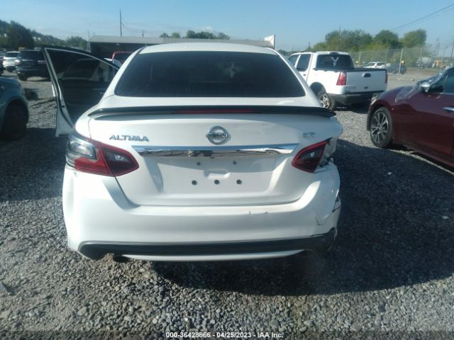 1N4AL3AP0HC222482 Nissan Altima 2.5 Sr