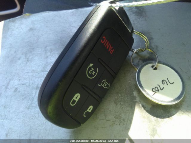 3C4NJDBB7JT264166 Jeep Compass Latitude