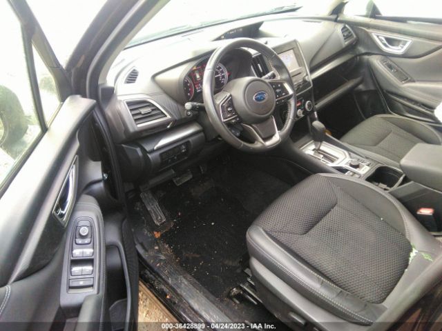 JF2SKAGC2KH453972 Subaru Forester Premium