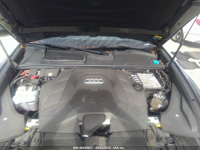 WA1EVAF17MD030327 Audi Q8 Premium Plus