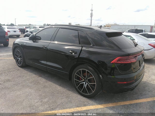 WA1EVAF17MD030327 Audi Q8 Premium Plus