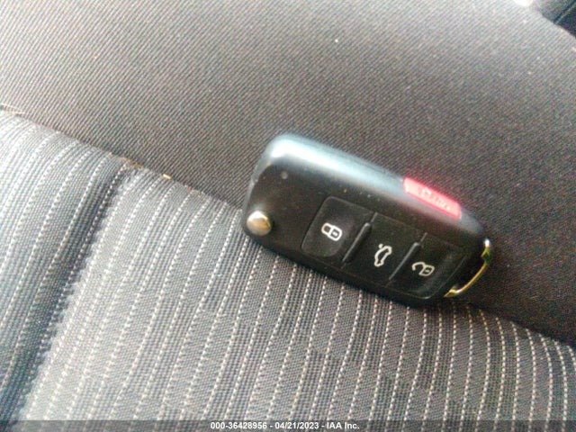 WVGBV7AX3JK001823 Volkswagen TIGUAN LIMITED