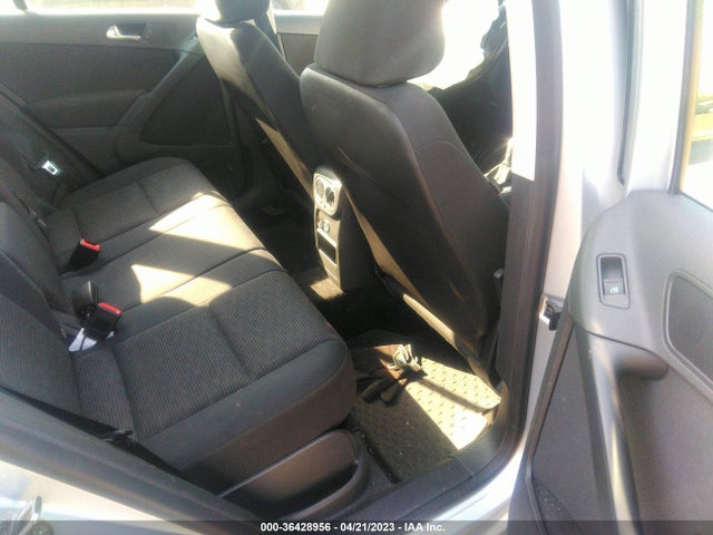 WVGBV7AX3JK001823 Volkswagen TIGUAN LIMITED