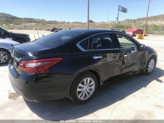 1N4AL3AP3JC290202 Nissan Altima 2.5 S