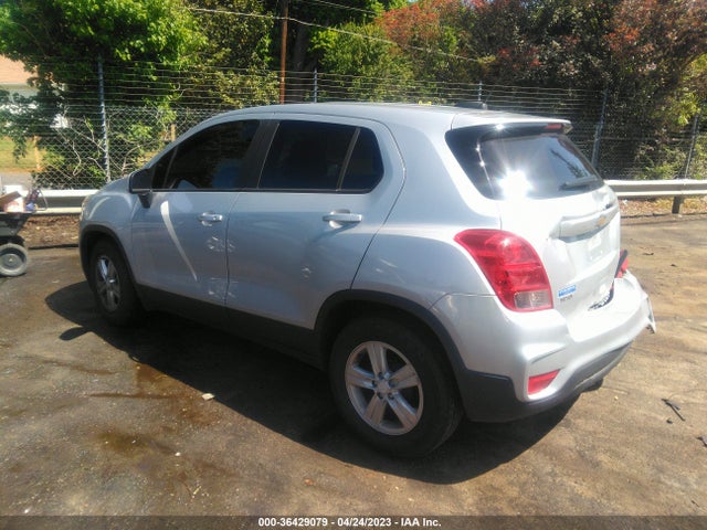 Chevrolet TRAX LS 2020 3GNCJKSB5LL201329 Image 3