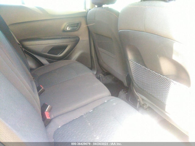Chevrolet TRAX LS 2020 3GNCJKSB5LL201329 Image 8