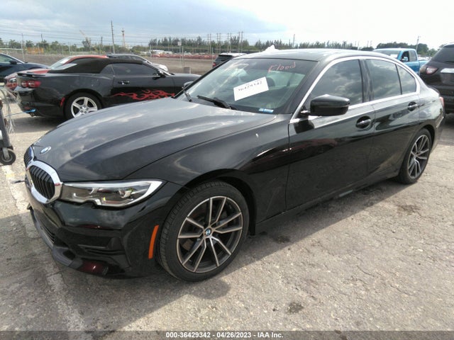 BMW 3 Series 330i 2021 3MW5R1J04M8B82830 Image 2