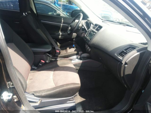 JA4AP3AU0JZ025670 Mitsubishi Outlander Sport 2.0 Le