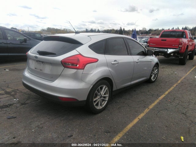Ford FOCUS SE 2018 1FADP3K2XJL241485 Image 4