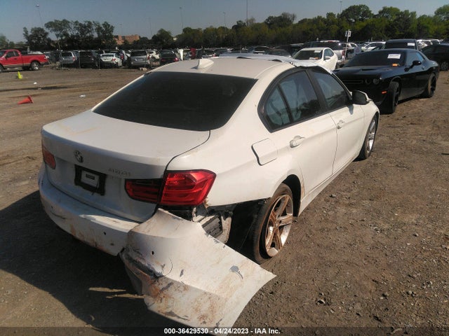 WBA3B1C54EPV79736 BMW 3 Series 320i