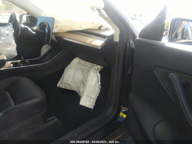 5YJYGDEF7LF027897 Tesla Model Y Long Range/performance