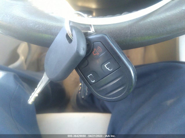 2008 FORD FOCUS SE/SES VIN: 1FAHP33N48W110815