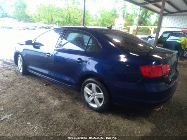 2011 VOLKSWAGEN JETTA SEDAN TDI VIN: 3VWLL7AJ4BM113340