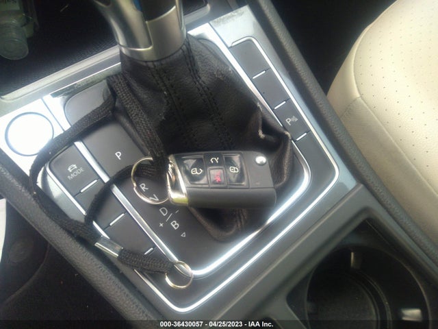 WVWPP7AU8GW910328 Volkswagen E-golf Sel Premium