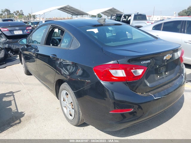 Chevrolet CRUZE LS 2017 1G1BC5SMXH7258650 Image 3