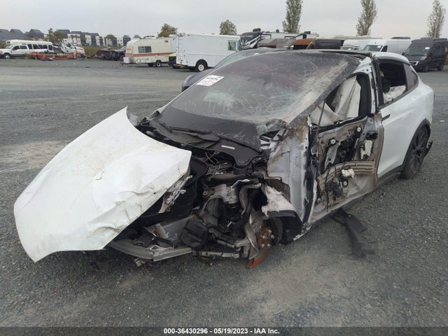 2023 Tesla Model X, VIN: 7SAXCBE50PF369042