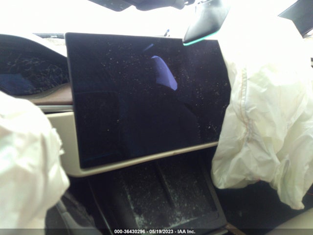 2023 Tesla Model X, VIN: 7SAXCBE50PF369042