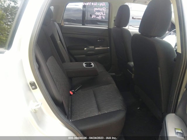 JA4APVAU6MU018851 Mitsubishi Outlander Sport Se