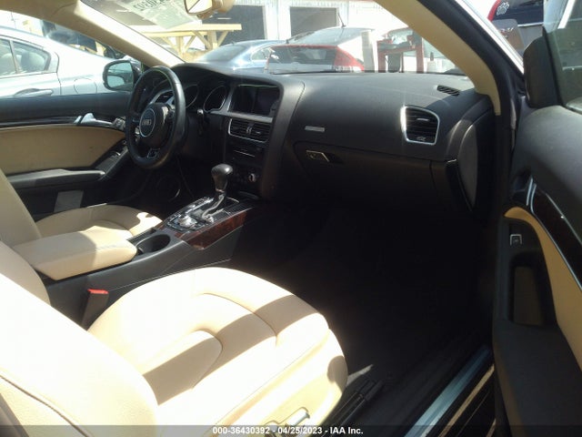 WAUMFAFR2FA061121 Audi A5 Premium Plus