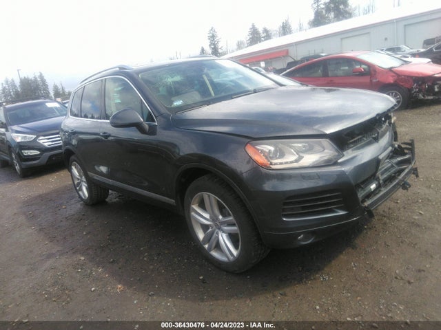 2014 Volkswagen Touareg, VIN: WVGEP9BP8ED000744