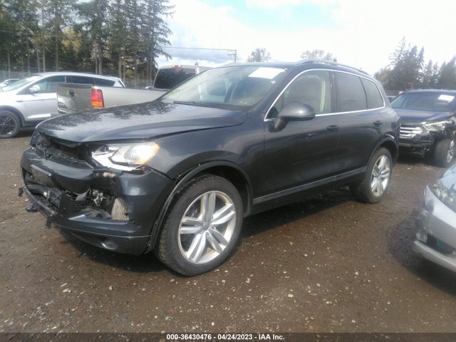 2014 Volkswagen Touareg, VIN: WVGEP9BP8ED000744