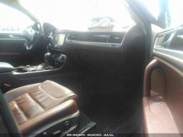 2014 Volkswagen Touareg, VIN: WVGEP9BP8ED000744