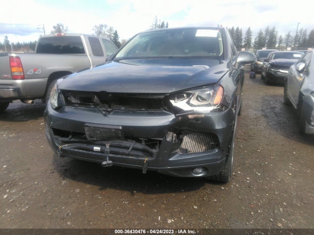 2014 Volkswagen Touareg, VIN: WVGEP9BP8ED000744
