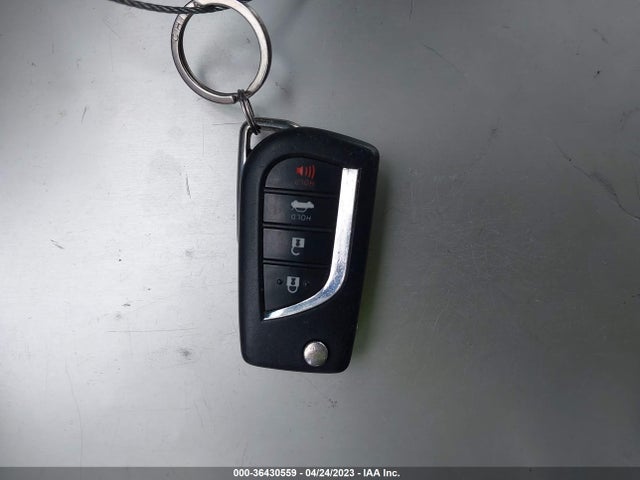 Toyota COROLLA LE 2020 JTDEPRAE4LJ000968 Image 11