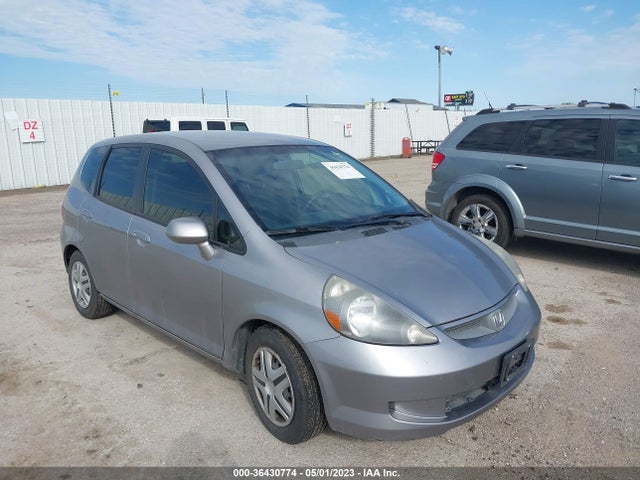 2007 HONDA FIT VIN: JHMGD38447S027873
