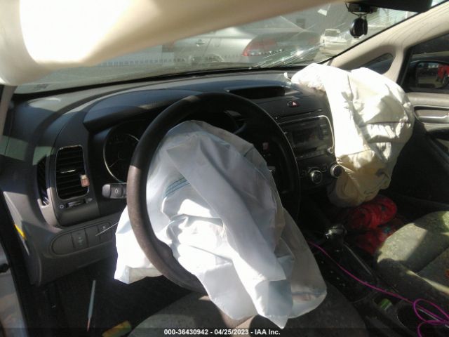 3KPFK4A74HE063273 KIA FORTE LX